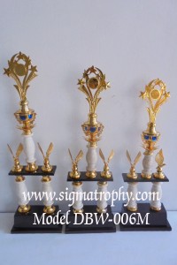 Gudang Trophy Piala Murah, Jual Trophy kaki 2, Gudangnya Trophy Unik Bervariasi, Jual Piala disurabaya