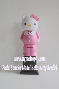 Piala Boneka Model Hello Kitty Berdiri